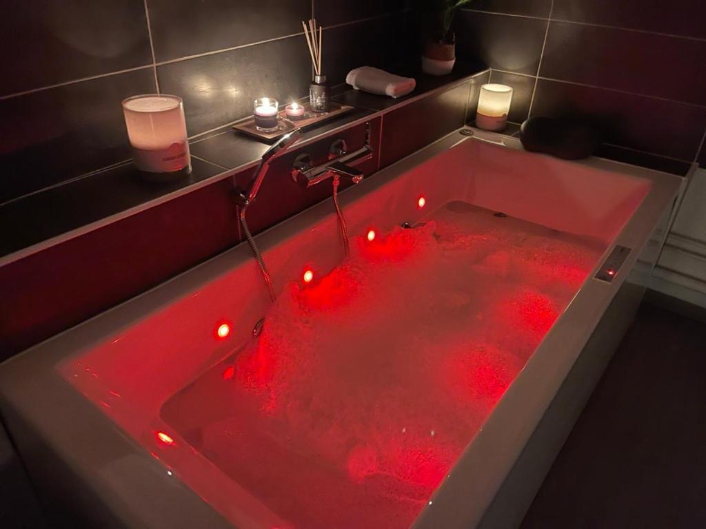 Suites Mana - La Perle Des Isles , Superbe Maison Art Deco Avec Balneotherapie 레텔 외부 사진